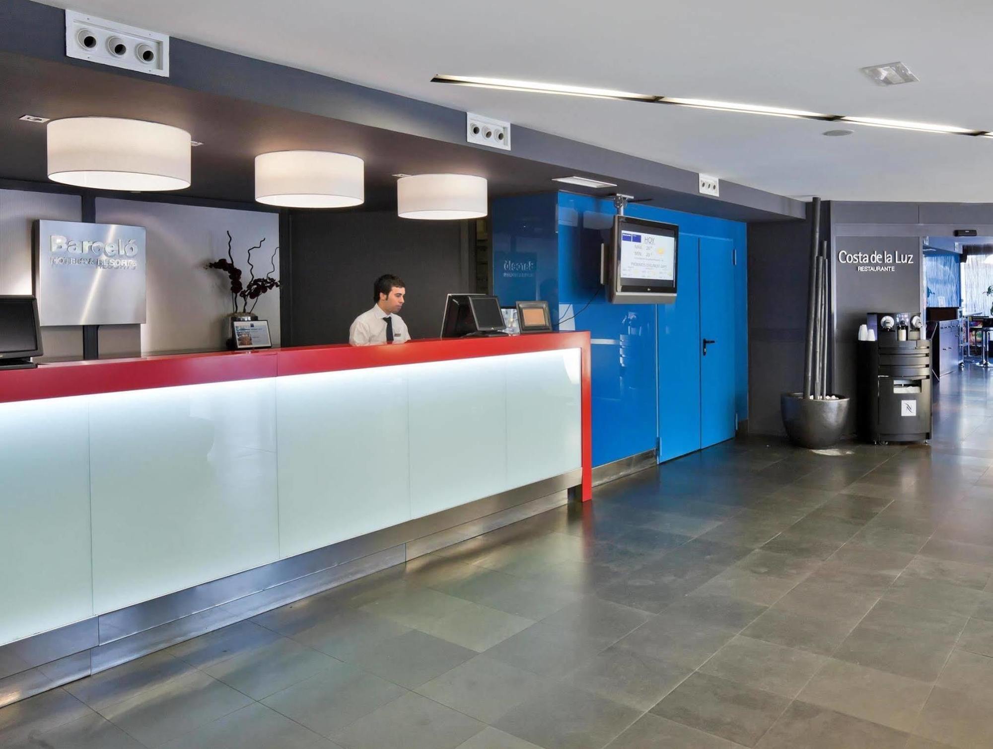 Occidental Hotel 4*